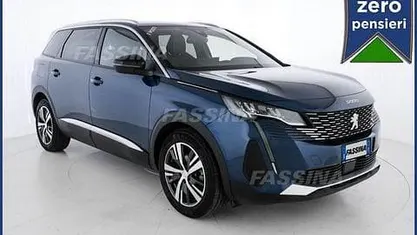 Usata Peugeot 5008 Allure 131 CV (96 kW) 2024 Blu SUV