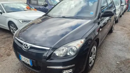 Usata Hyundai i30 Comfort 109 CV (80 kW) 2010 Nero Station wagon