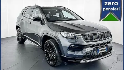 Gebraucht Jeep Compass Summit 131 PS (96 kW) 2025 Other SUV