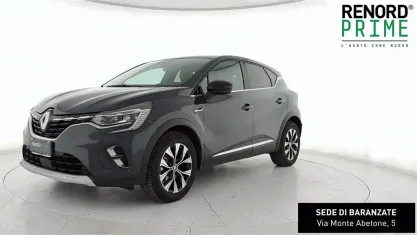 Usata Renault Captur Techno 160 CV (117 kW) 2023 Blue marine SUV