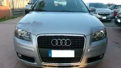 Grigio Usata 2004 Audi A3 Sportback Ambition Tre volumi | 3900 € (Buon prezzo)