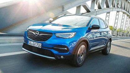 Używany Opel Grandland X S 120 KM (88 kW) 2018 Srebrny SUV
