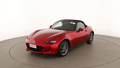 Usata Mazda MX5 Exclusive-Line 132 CV (97 kW) 2023 Rosso Cabrio