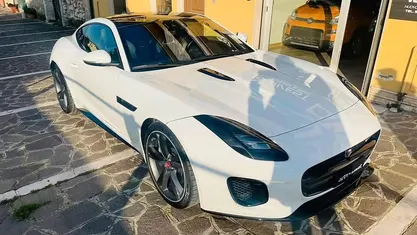 Usata Jaguar F-Type R-Dynamic 300 CV (220 kW) 2018 Coupé