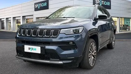 Usata 2024 Jeep Compass Summit SUV | 27.500 € (Buon prezzo)