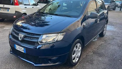 Blu Usata 2013 Dacia Sandero Ambiance Tre volumi | 3999 € (Buon prezzo)