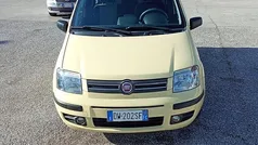 Beige Usata 2009 Fiat Panda Tre volumi | 4500 € (Buon prezzo)