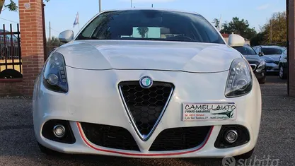 Bianco Usata 2014 Alfa Romeo Giulietta Tre volumi | 7700 € (Buon prezzo)