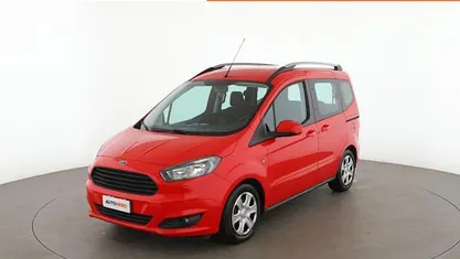 Usata 2017 Ford Tourneo Courier Monovolume | 8899 € (Buon prezzo)