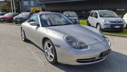 Begagnad Porsche 911 Carrera Cabriolet 300 HK (220 kW) 2000 Cab