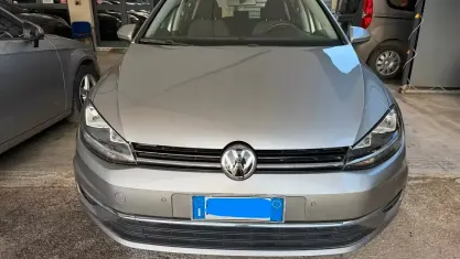Käytetty VW Golf VII 116 HP (85 kW) 2019 Harmaa Sedan