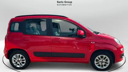 Usata Fiat Panda Lounge 69 CV (50 kW) 2017 Rosso Utilitaria