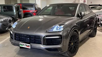 Usata Porsche Cayenne Coupe Sport 462 CV (339 kW) 2022 Grigio Coupé