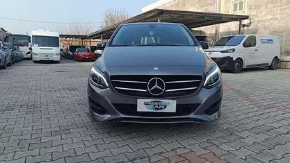 Usata Mercedes B200 136 CV (100 kW) 2016 Grigio Monovolume