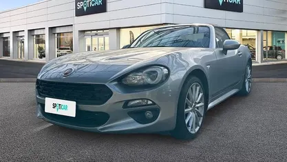 Usata Fiat 124 Spider Lusso 140 CV (102 kW) 2017 Grigio Cabrio