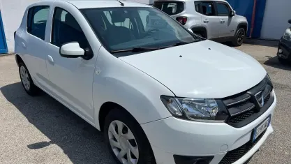 Usata Dacia Sandero 72 CV (52 kW) 2015 Bianco Berlina