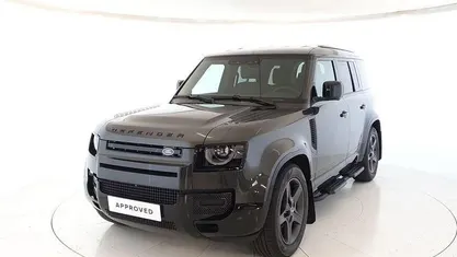 Usata Land Rover Defender SE Dynamic 200 CV (147 kW) 2025 Grigio scuro SUV