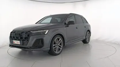 Usata Audi Q7 S-Line 286 CV (210 kW) 2025 Grigio daytona perlato SUV