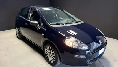 Usata Fiat Punto Street 95 CV (69 kW) 2018 Blu lampedusa pastello Utilitaria