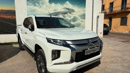 Käytetty Mitsubishi L200 150 HP (110 kW) 2022 Valkoinen Nouto