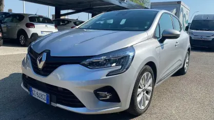 Usata Renault Clio Business 101 CV (74 kW) 2020 Argento Utilitaria