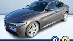Grigio metallizzato Usata 2018 Alfa Romeo Giulia Tre volumi | 18.700 € (Ottimo prezzo)