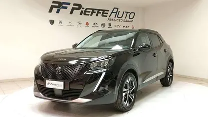 Nero Usata 2022 Peugeot 2008 Allure SUV | 19.900 € (Buon prezzo)