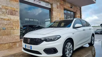 Usata Fiat Tipo Business 120 CV (88 kW) 2017 Bianco Station wagon