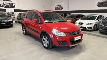 Usata Suzuki SX4 90 CV (66 kW) 2011 Rosso SUV