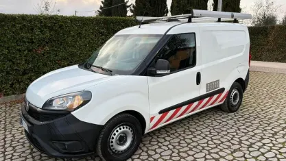 Usata Fiat Doblò 120 CV (88 kW) 2020 Bianco Monovolume