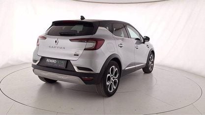 Gebraucht Renault Captur Techno 143 PS (105 kW) 2023 Silber SUV