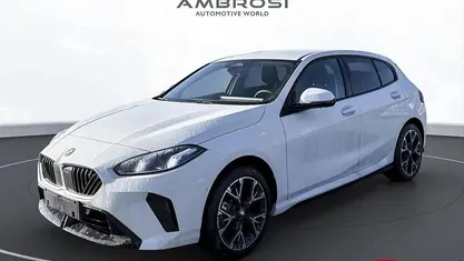 Alpin white pastello Nuova 2025 BMW 116 M Sport Due volumi | 29.500 € (Buon prezzo)