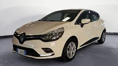 Beige Usata 2017 Renault Clio IV Zen Due volumi | 9900 € (Buon prezzo)