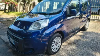 Usata Fiat Qubo Trekking 75 CV (55 kW) 2012 Bluazzurro Monovolume