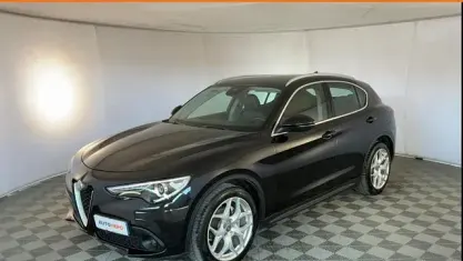 Usata Alfa Romeo Stelvio Executive 190 CV (139 kW) 2019 Nero SUV