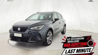 Usata Seat Arona FR 95 CV (69 kW) 2023 Grigio magnetich tech tetto nero SUV