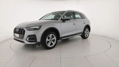 Usata Audi Q5 Advanced 204 CV (150 kW) 2020 L5 argento fioretto metallizzato SUV