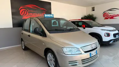 Usata Fiat Multipla 120 CV (88 kW) 2009 Marrone Monovolume