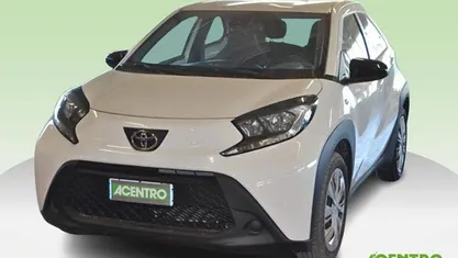 Usata Toyota Aygo X Active 72 CV (52 kW) 2025 Bianco SUV
