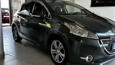 Grigio Usata 2012 Peugeot 208 Due volumi | 3890 € (Buon prezzo)