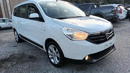 Usata Dacia Lodgy Prestige 110 CV (80 kW) 2015 Bianco Monovolume