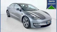 Grigio Usata 2023 Tesla Model 3 Standard Range Tre volumi | 29.900 € (Ottimo prezzo)