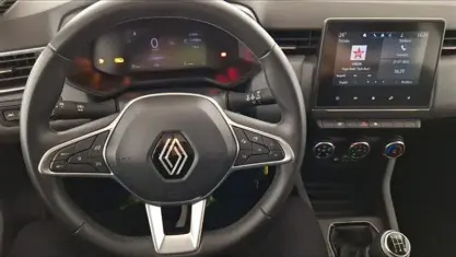 Usata Renault Clio Evolution 67 CV (49 kW) 2023 Arancione Utilitaria