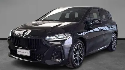 Begagnad BMW 218 Active Tourer M Sport 150 HK (110 kW) 2023 Svart Minibuss