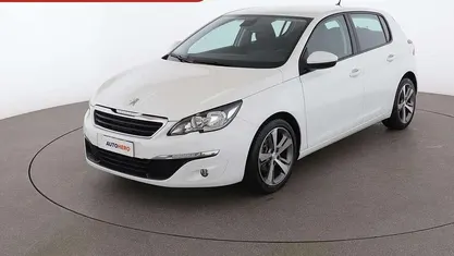 Usata 2014 Peugeot 308 Active Berlina | 8599 € (Buon prezzo)