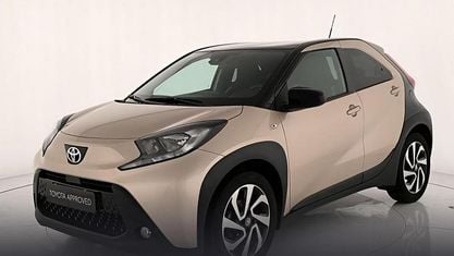 Gebraucht Toyota Aygo X Trend 72 PS (52 kW) 2024 Beige SUV