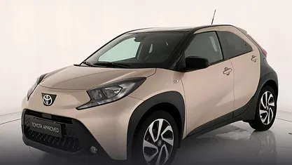Usata Toyota Aygo X Trend 72 CV (52 kW) 2024 Ginger beige SUV