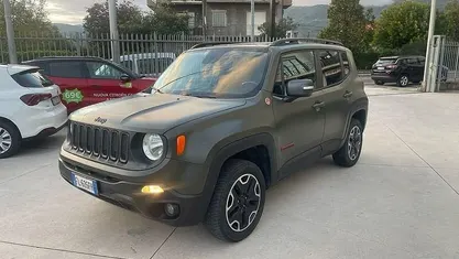 Usata Jeep Renegade Trailhawk 170 CV (125 kW) 2018 Verde SUV