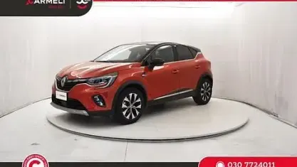 Usata Renault Captur Techno 143 CV (105 kW) 2023 Rosso SUV