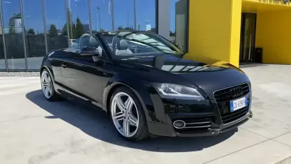 Usata Audi TT Roadster Advanced Plus 211 CV (155 kW) 2012 Nero mythos Cabrio